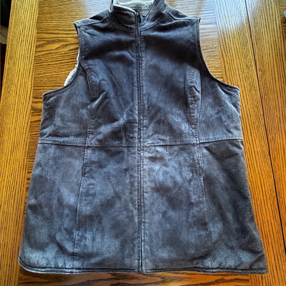 Denim&Co Gray Suede Faux Fur Lined Zipper Vest Size Large